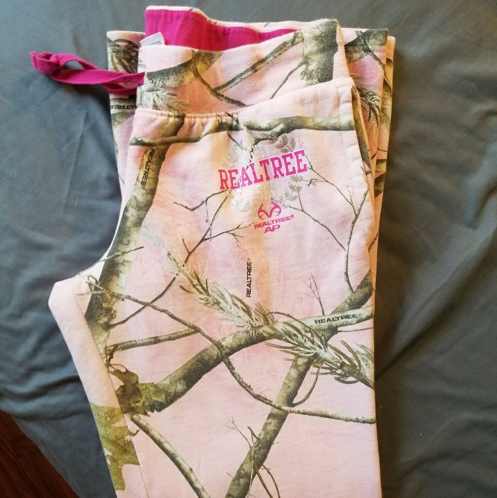 Real Tree 🌲pink camo sweatpants sweats
